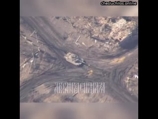 Появились снимки первого пораженного американского M1A1SA Abrams на Авдеевском направлении  Военкоры