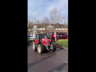 🇬🇧 Des agriculteurs britanniques se sont présentés à la manifestation ULEZ à Londres pour apporter leur soutien