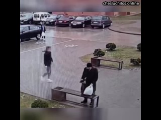 В Гродно пьяный парень ударил пенсионера ногой в спину просто так   69-летний пенсионер стоял возле
