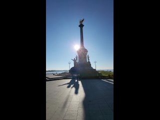 Памятник 1000-летию Ярославля (фотостранник)