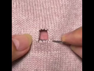 Как аккуратно зашить дырку на вязаном изделии