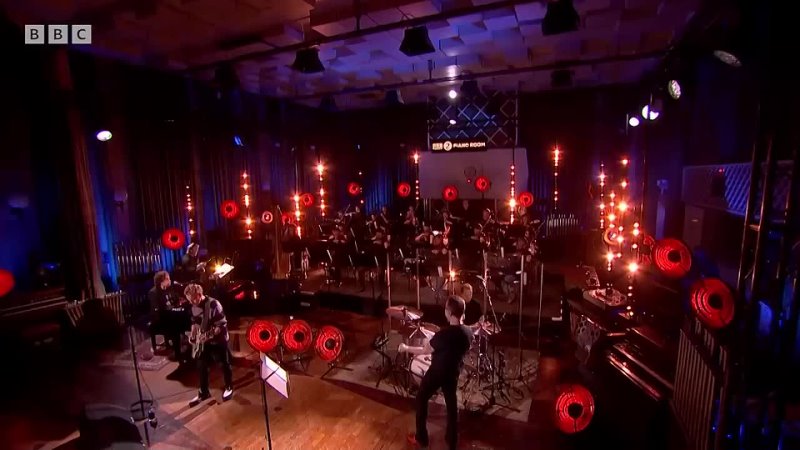 Depeche Mode Walking In My Shoes ft. BBC Concert Orchestra ( Radio 2 Piano