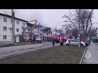 В Зернограде спустя почти 12 часов ликвидировали пожар в многоквартирном доме.