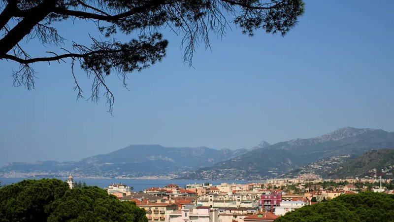 Alan Cummings Paradise Homes: Season 1, Episode 4 Liguria, NI ( HGTV 2024 UK) ( ENG, No