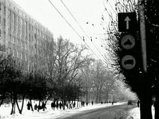 1973 год. Тюмень. Февраль. Улицы города. Автомобили и пешеходы.

🎥 Тюмень-Старушка
