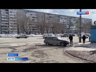 Автомобиль вылетел на остановку в Челябинске, пострадал ребенок