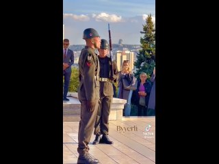 Турция. Церемония смены караула у могилы Ататюрка.