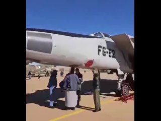 #СВО_Медиа #Военный_Осведомитель
Разведчик МиГ-25РБ ВВС Алжира.