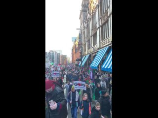 Over 5,000 people gathered in Manchester today in solidarity with Palestine