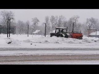 Обработка противогололедными материалами общественных пространств и тротуаров. Февраль 2024