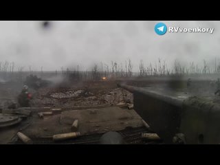 POV d’un mitrailleur russe BMP-2 sur le front de Kupyansk