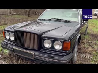 Сотрудники крымской таможни по решению суда передали в доход государства автомобиль Bentley Turbo R, который ранее принадлежа