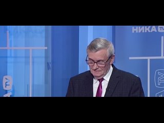 В Калуге доверенное лицо кандидата в президенты России Харитонова ЗАБЫЛ ЕГО ФАМИЛИЮ НА ДЕБАТАХ 🤦‍♂️ 

🤡 – ахахах, это пздц

подп