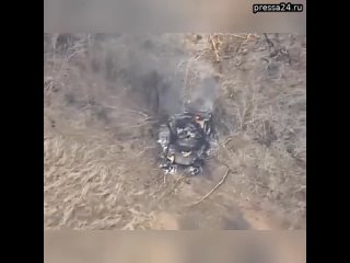 В сети сегодня разошлось видео с уничтоженным американским M1 Abrams.  По данным Военной хроники, эт