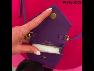 Pinko 🇮🇹

Сумка-чехол для телефона

7980₽ + доставка 2.