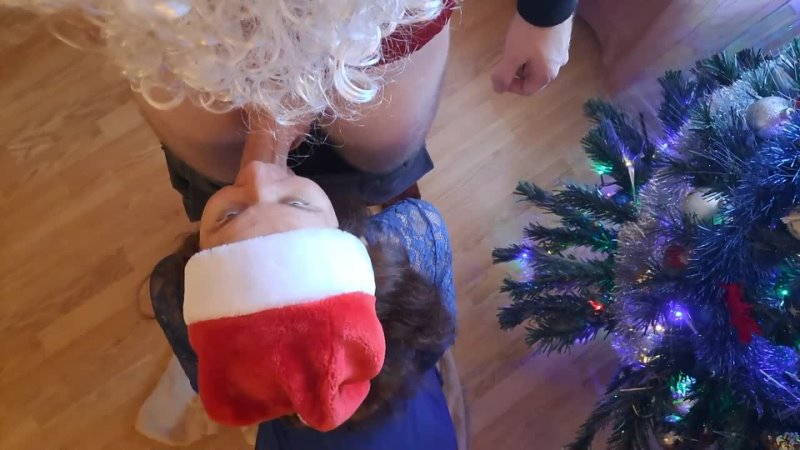 Russian Santa Fucked the Girl under the Christmas Tree Grustina Nectaria