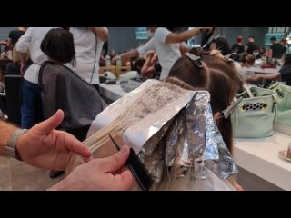 Serkan Karayılan Kuaför  - Highlighting @Serkan Karayılan Hairdresser Platinum Blonde Hair Color Application