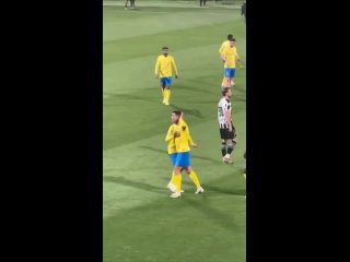 Роналду посылает фанатов Аль-Шабаб