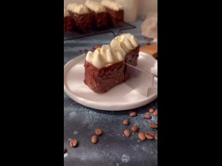 Нарезные Пирожные ❤ Видео от Помощник Кондитера (Рецепты, макеты, торты)