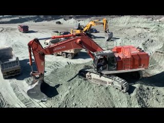 Hitachi Zaxis LCR670 Excavator Loading Mercedes And Man Trucks - Anogiatis