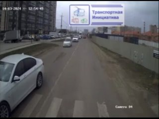 Водитель наехал на ребенка в Краснодаре: момент ДТП попал на видео