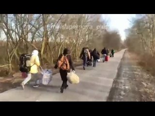 Хохлы сняли голливуд, типо жители Белгородской области покидают свои дома выполняя требования РДК.