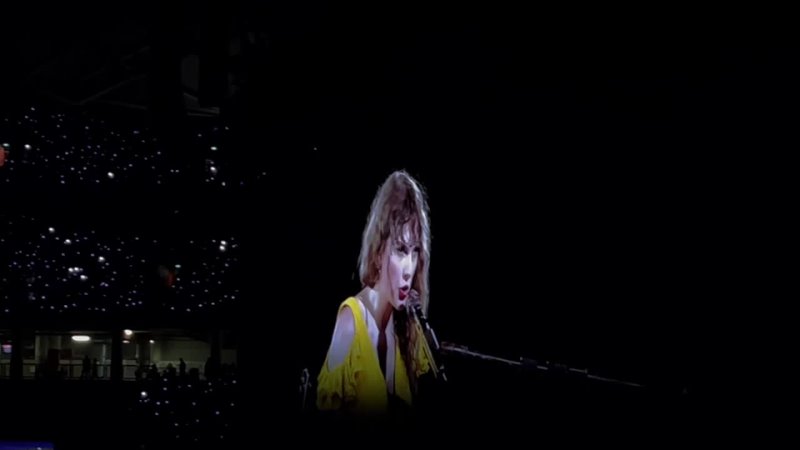 Taylor Swift - False God and "Slut!" (Surprise) (The Eras Tour, 2024, Singapore, Night 5)