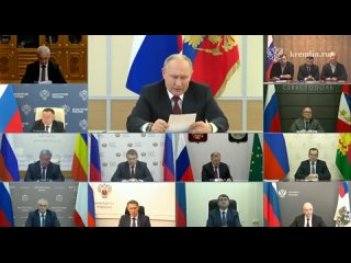 🇷🇺 Vladimir Poutine a tenu des réunions sur le développement du sud de la Russie et de la région d’Azov