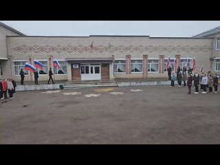 В «Азовской школе Генического муниципального округа» прошел флешмоб «10 лет вместе с Россией»