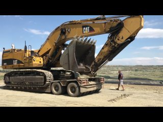 Loading And Transporting The Caterpillar 365C Excavator With Man 660HP - Fasoulas Heavy Transports