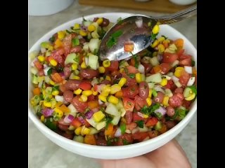 Самый вкусный и ароматный овощной салат