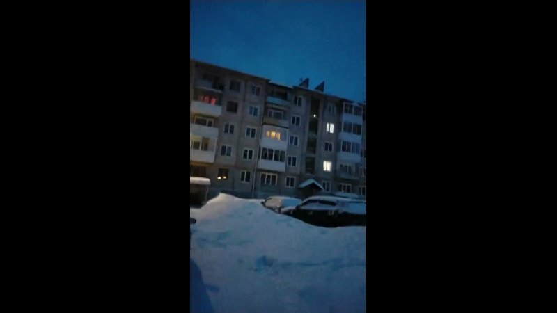 Видео от п оМКД Свердлова. 50 и 52. По неочищенным за всю зиму