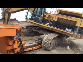 Transporting The Caterpillar 365C Excavator - Fasoulas Heavy Transports (1)