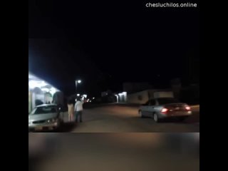 Данный ролик снял человек проживающий в Мексике. Возвращаясь домой после работы он заметил в небе не