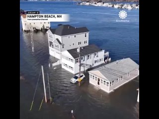 Масштабное наводнение в Хэмптон Бич, штат Нью-Гэмпшир, США. 10 января 2023 года.