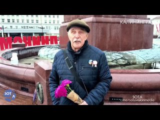 Полиция зачищает украинские памятники в России, куда россияне идут с цветами: 2 года войны в Украине
