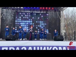 Юнармеец Федор Нарижний с песней «Мы» на общегородском патриотическом концерте