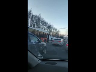 ДТП на Мызинском мосту автобус влетел в четыре автомобиля
