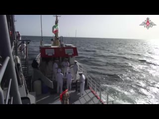 Корабли ВМФ России, ВМС Китая и Ирана приступили к выполнению задач международного военно-морского учения Морской пояс б