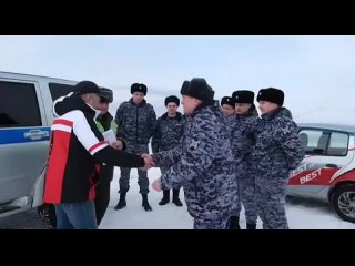 На видео – занятия по контраварийному вождению с военнослужащими и сотрудниками Управления Росгвардии по Алтайскому краю