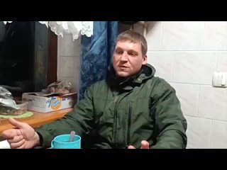 Фрагменты допросов двух украинских военных, добровольно сдавшихся в русский плен. Оба объясняют свои действия ненавистью к Зелен
