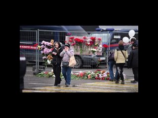 Памяти_погибших_в_Крокус_Сити_Холл_Помним_и_любим!_—_сделано_в