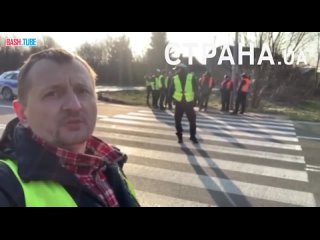 🇵🇱 Заблокированные в Польше украинские водители грузовиков решили в отместку заблокировать дороги полякам
