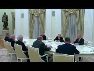 Леонид Слуцкий представил Президенту инициативы ЛДПР