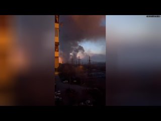 Разбомблена ДнепроГЭС  В результате обстрела загорелся машинный зал ДнепроГЭС-2 и железнодорожные пу