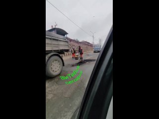 В Витебске идет ямочный ремонт дорог.