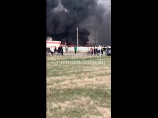 🔥 Публикуем ещё кадры сегодняшнего пожара в Строителе 

Возгорание произошло на строительной площадке четвёртой школы.