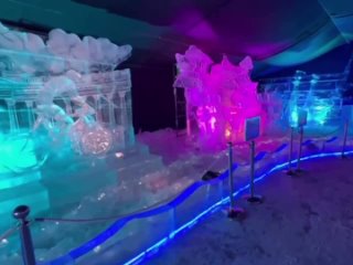Сегодня в Петропавловской крепости открылся для посетителей фестиваль ледовых скульптур «КроншЛёд» 🧊