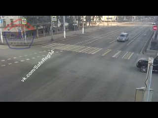 Появилось видео момента ДТП с участием депутатской машины