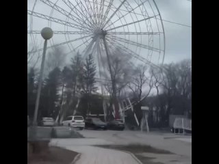 В Ессентуках в мае запустят самое высокое в СКФО колесо обозренияВ парке Победы города-курорта Ессентуки собрано и установлен